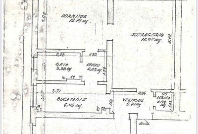 Apartament cu 3 camere semidecomandat în Central