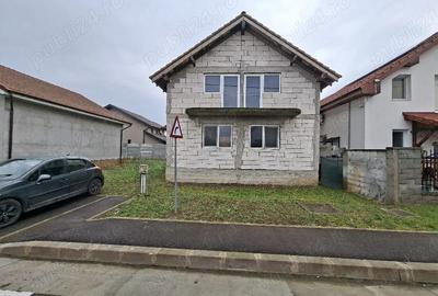 Casă cu 3 camere în Girișu de Criș - 4