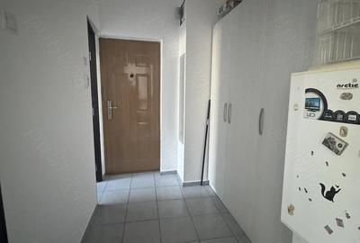 Garsonieră decomandată în Iancului