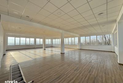 Spațiu comercial, de 476 mp, în Central - 6