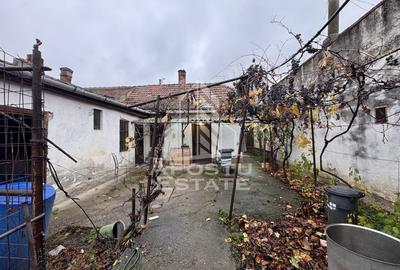 Casa cu anexe + Teren de 539mp | Zona Fratelia - 3