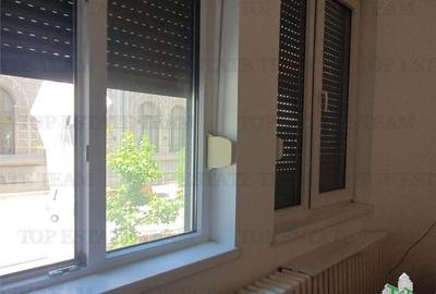 Spatiu extins central Liceul Mircea si Mare Constanta - 10