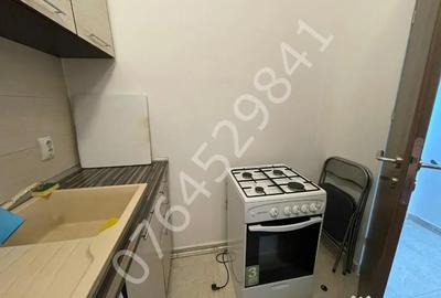 Garsonieră decomandată în Universitate - 12