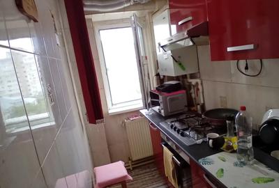 Apartament cu 2 camere semidecomandat, mobilat în Viziru 3 - 4