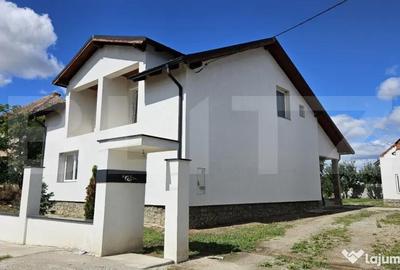 Casă cu 5 camere cu Teren 1000 Mp în Vetiș - 9