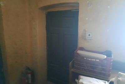 Vand casa la ?oseaua principala - 1