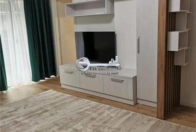 Garsonieră decomandată, mobilată în Bucium