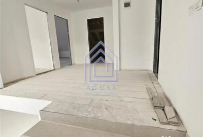 Casă cu 7 camere cu Teren 300 Mp în Central - 13