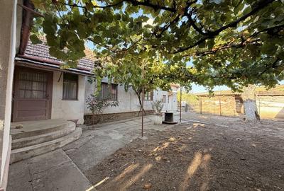 Casă cu 4 camere în Păuliș