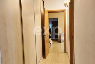 Apartament cu 4 camere decomandat în Craiovei
