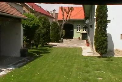 Casă cu 6 camere cu Teren 1500 Mp în Cristian