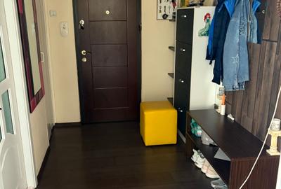 Apartament cu 3 camere decomandat în Berceni - 8