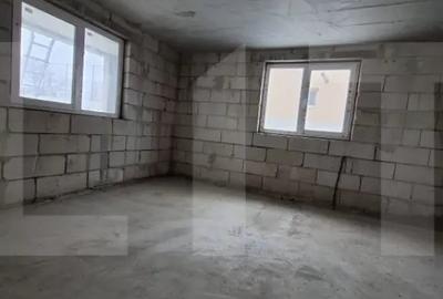 Casă cu 3 camere cu Teren 1000 Mp în Central - 2