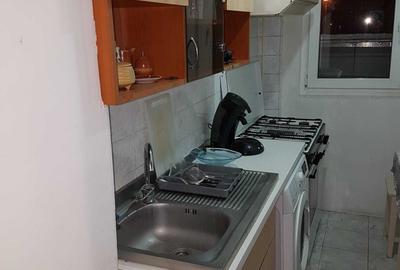 Apartament cu 2 camere decomandat în Ghencea