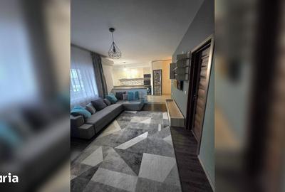 Apartament cu 3 camere semidecomandat în Florești