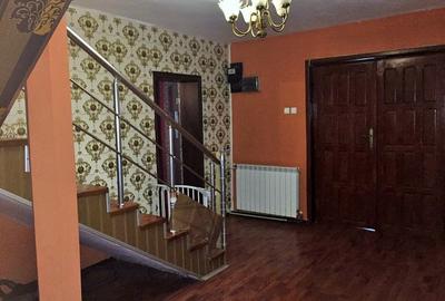 Casă individuală cu 9 camere cu Canalizare în Exterior Nord - 2