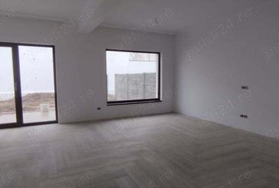 Casă cu 4 camere cu Teren 250 Mp în Central - 7