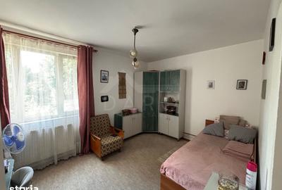 Apartament cu 2 camere decomandat în 22 Decembrie 1989