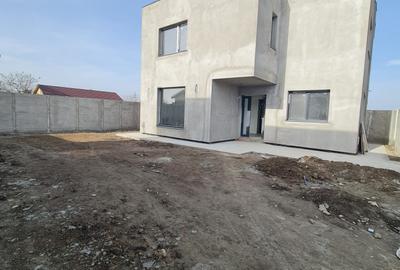 Casă individuală cu 4 camere cu Canalizare în Costi - 2
