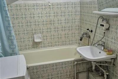 Apartament cu 3 camere decomandat în Nufărul - 2