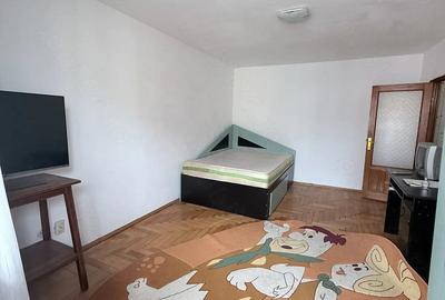 Apartament cu 2 camere decomandat în Precista - 1