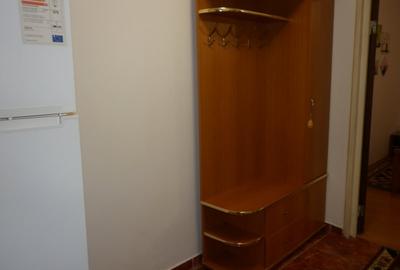 Garsonieră decomandată în Brâncoveanu