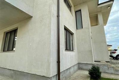 Casă individuală cu 5 camere cu Canalizare în Vest - 3