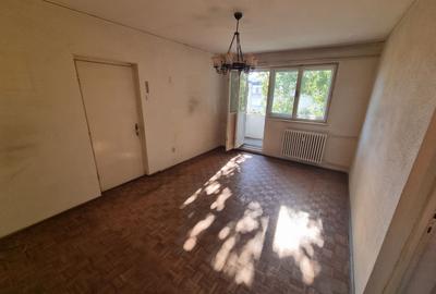 Apartament cu 2 camere semidecomandat în City Park Mall
