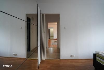 Apartament cu 3 camere semidecomandat în Freidorf