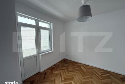Casă cu 4 camere cu Teren 220 Mp în Sud - 2