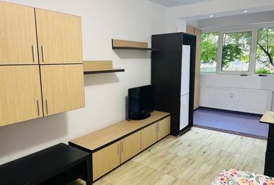 Garsonieră decomandată în Drumul Taberei