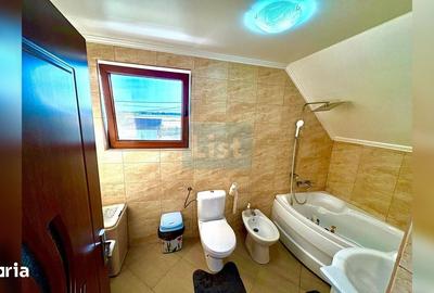 Casă cu 6 camere cu Teren 800 Mp în Târgșoru Vechi - 3