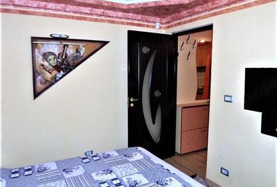 Apartament cu 2 camere decomandat în Vest