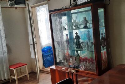Casă cu 4 camere în Teiș