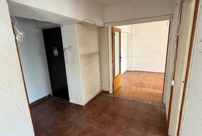 Apartament cu 5 camere semidecomandat în P-ța Unirii - 13