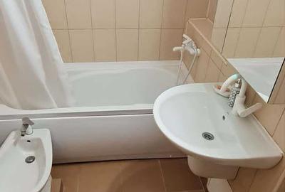 Apartament cu 3 camere decomandat în Ultracentral