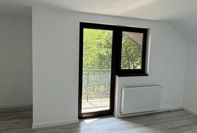 Casă cu 4 camere cu Teren 1000 Mp în Uricani - 2