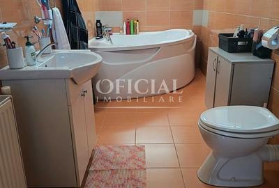 Casă cu 4 camere în Borhanci