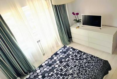 Apartament cu 2 camere decomandat, mobilat în Central