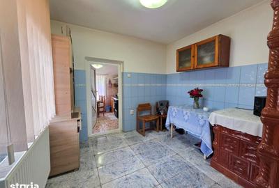 Casă cu 3 camere cu Teren 1260 Mp în Central - 4