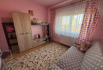 Apartament cu 3 camere decomandat, mobilat în Dâmbovița - 3