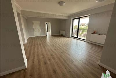 Apartament cu 2 camere semidecomandat în Dămăroaia