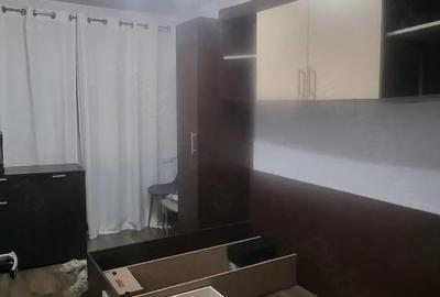 Apartament cu 3 camere decomandat în Cet - 5