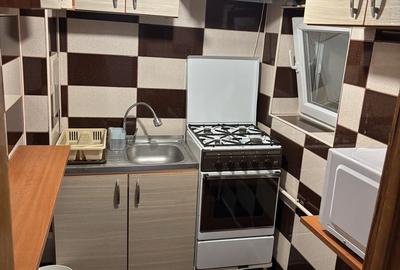 Apartament cu 2 camere decomandat în Colentina