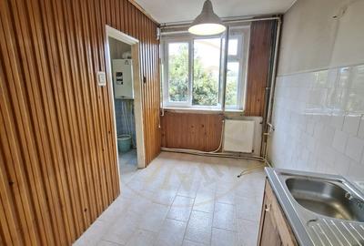 Apartament cu 4 camere decomandat în Nord - 2
