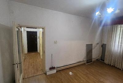 Apartament cu 2 camere semidecomandat în Giurgiului - 1