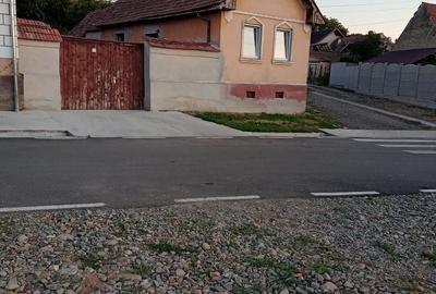 Casă cu 3 camere în Câlnic - 1