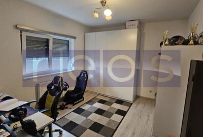 Casă cu 5 camere cu Canalizare în Central - 7