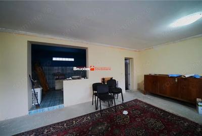 Casă cu 2 camere cu Teren 1133 Mp în Sud - 4