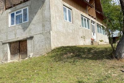 Casă cu 3 camere în Iedera - 1